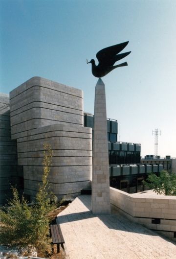 פסל היונה, פרנסואה ללין 1982