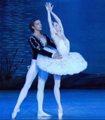 אגם הברבורים – תיאטרון הבלט הלאומי של רוסיה בניהולו של ויאצ'סלב גורדייב