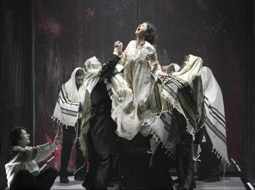 הדיבוק בתמונות