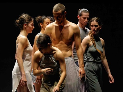 רקדנים ורקדניות