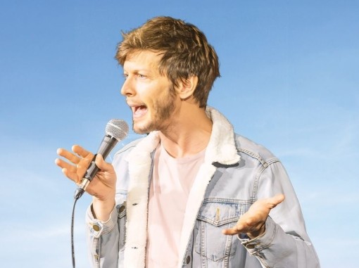 הסטנדאפיסט עפר שכטר