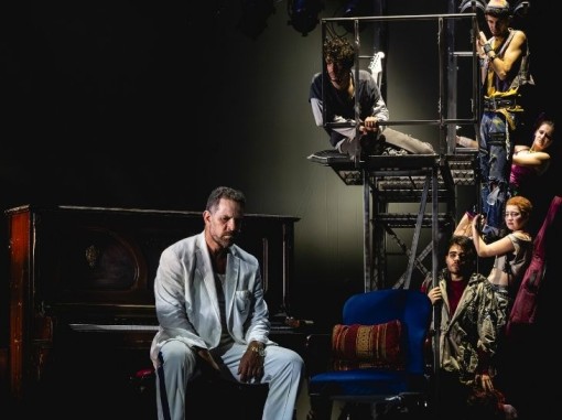 סצנה מתוך ההצגה