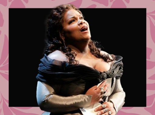 זמרת הסופרן לטוניה מור