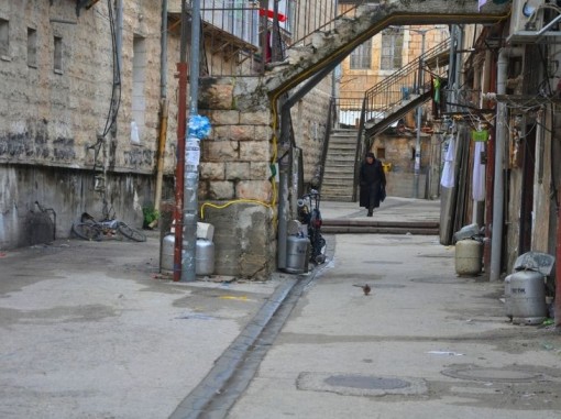 חצר ירושלמית
