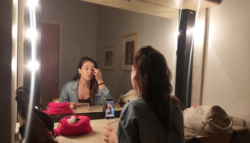 שחקנית מתאפרת -צולם עי ים דה לויה