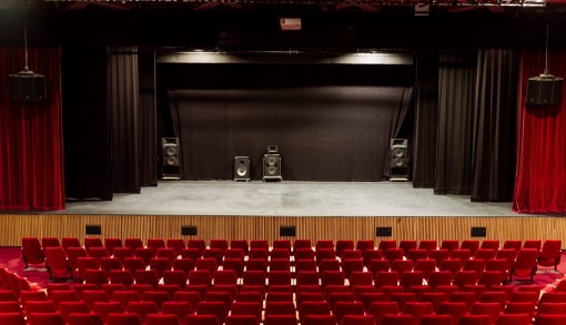 Picture of the hall without an audience